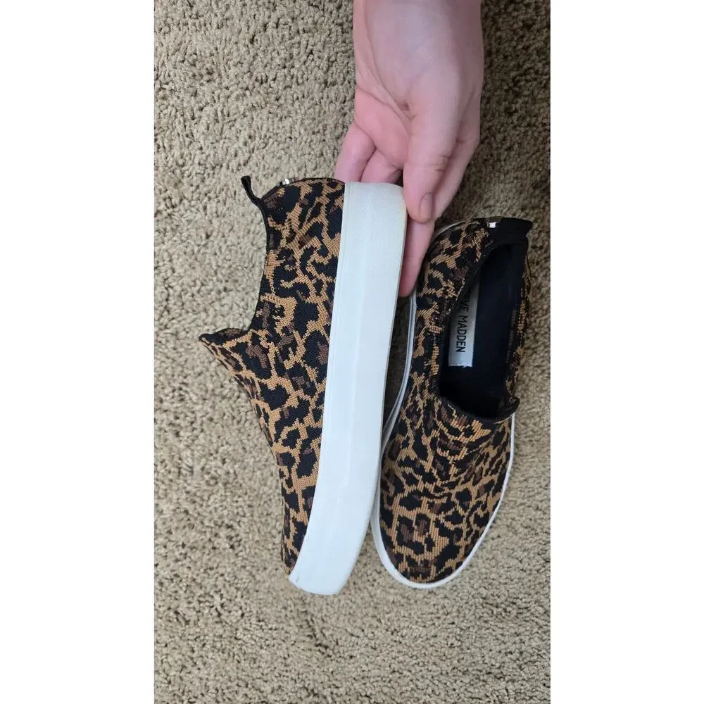 STEVE MADDEN Darayl Leopard Slip On Sneakers Size 6